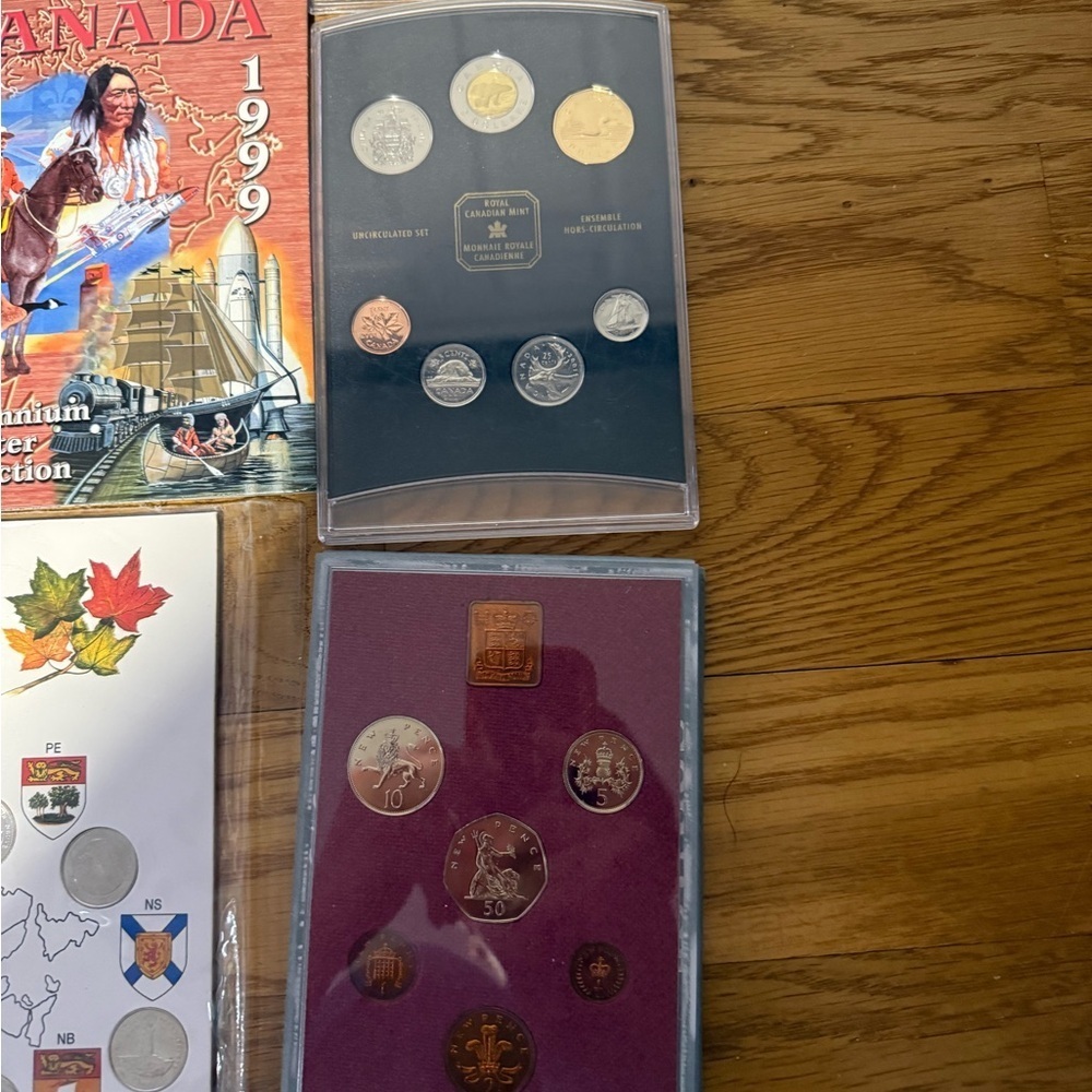 Lot Of Mixed Coins And Sets​​​ - Picture 7 of 12